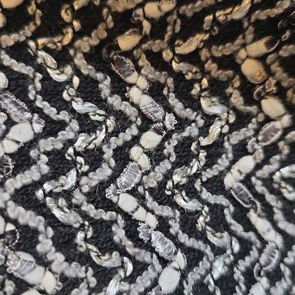 Dana Buchman-Blk/gray/white tweed short jkt. Sz 10. - Picture 4 of 9